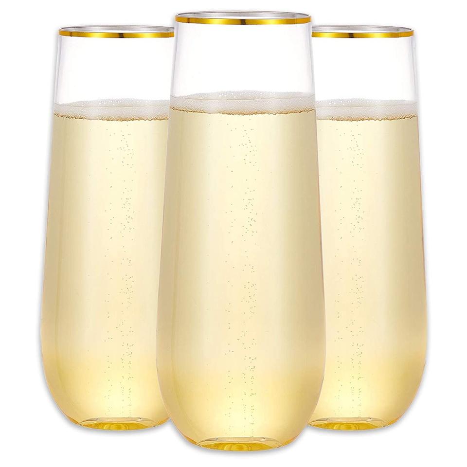 plastic champagne flutes