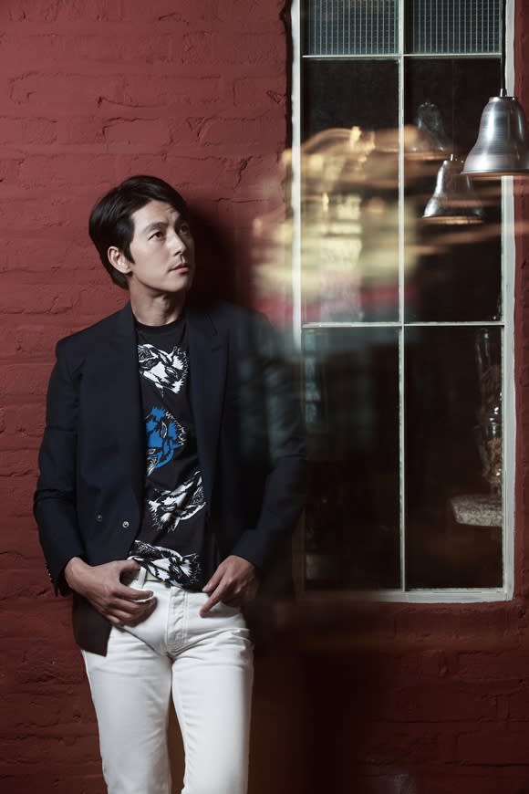 Jung Woo Sung talks about 'The Divine Move' & his 20th debut anniversary [Interview]