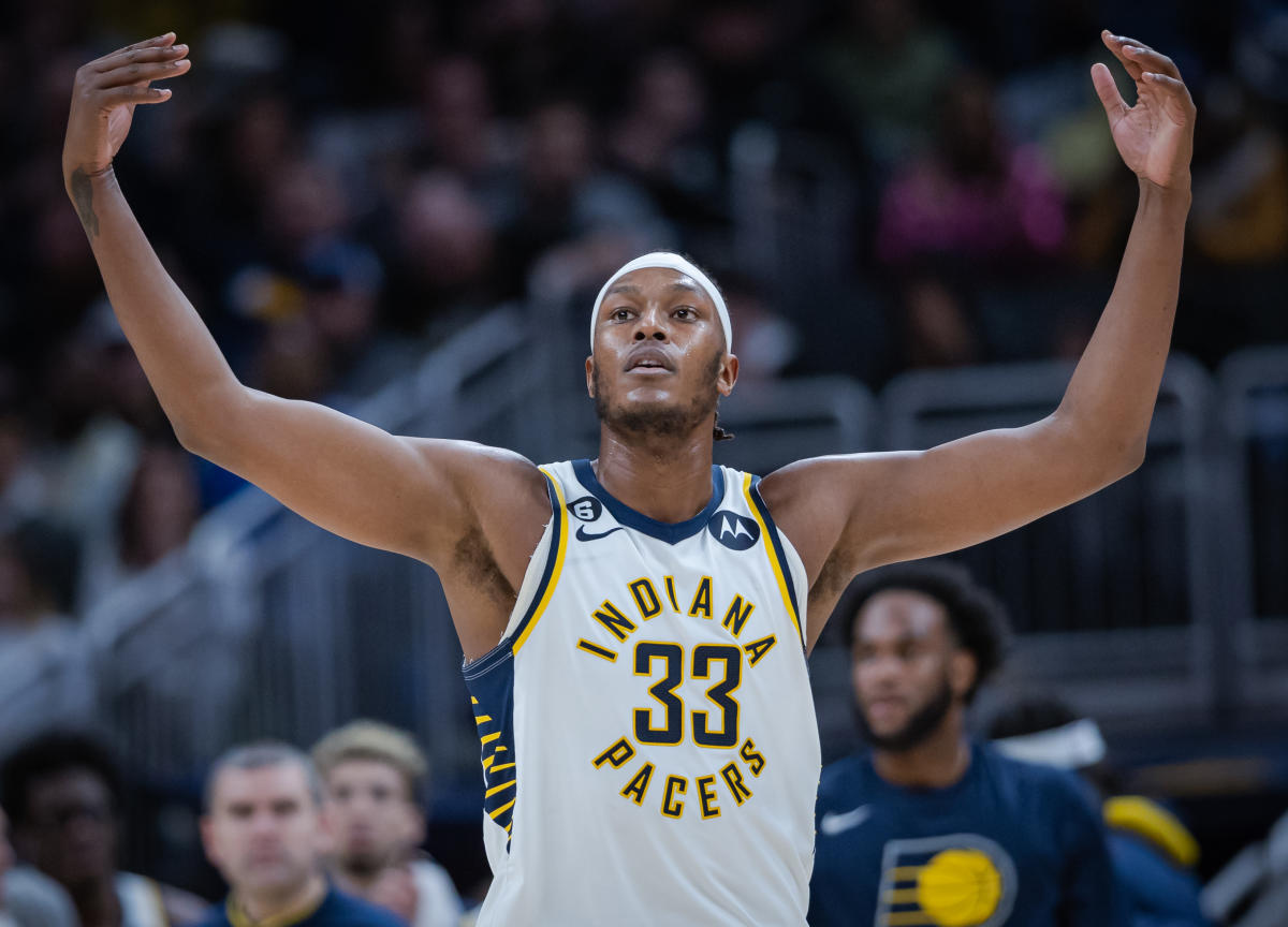 Pacers C Myles Turner, a popular trade target, reportedly agrees to 2-year, $60 million extension - Yahoo Sports