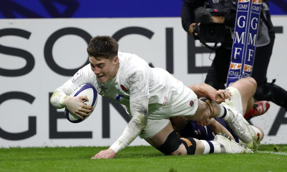 <span>Tommy Freeman scores the try that almost won <a class="link " href="https://sports.yahoo.com/soccer/teams/england-women/" data-i13n="sec:content-canvas;subsec:anchor_text;elm:context_link" data-ylk="slk:England;sec:content-canvas;subsec:anchor_text;elm:context_link;itc:0">England</a> the match.</span><span>Photograph: Guillaume Horcajuelo/EPA</span>