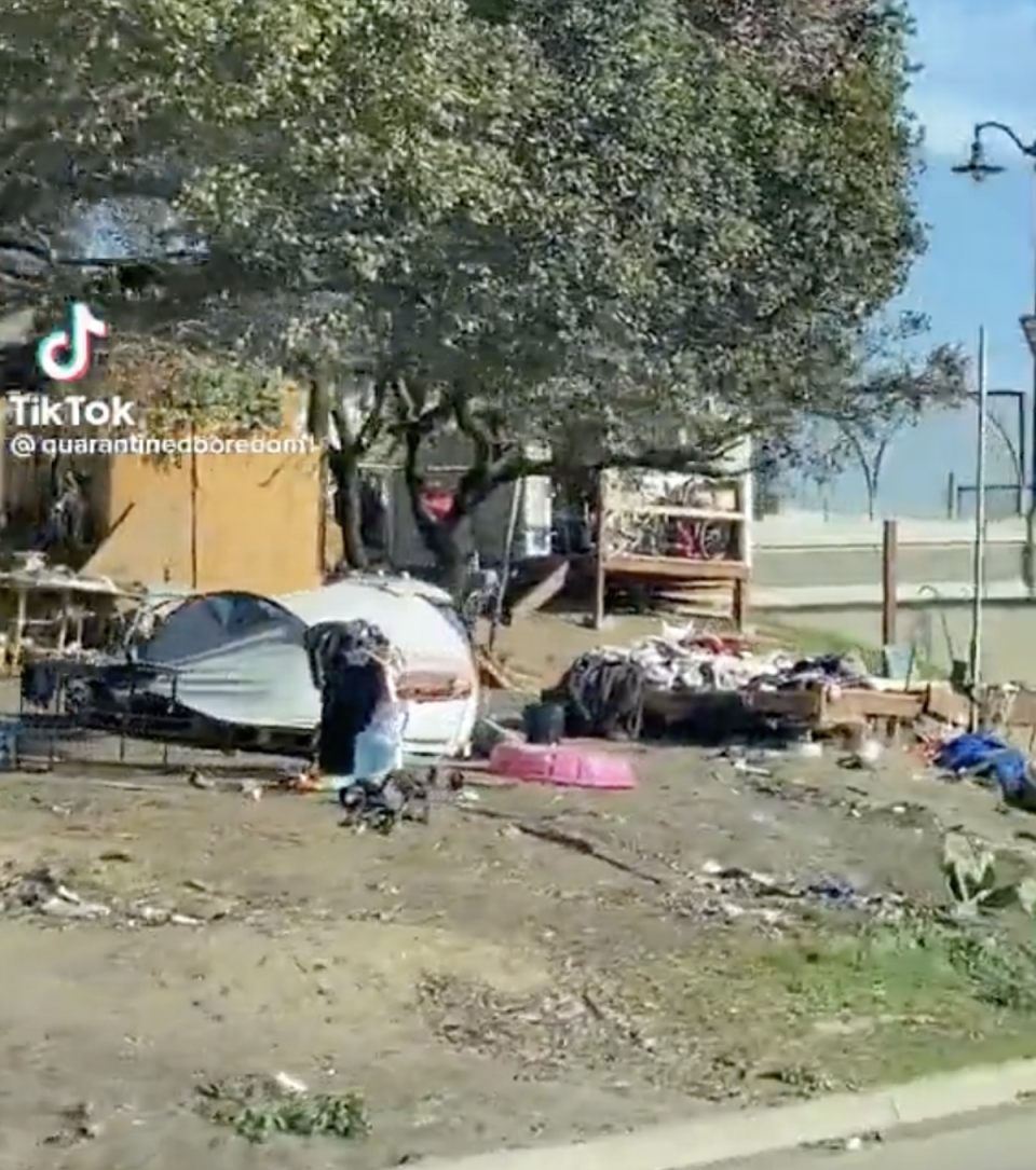 Oakland is experiencing a high level of homelessness (Jeffrey Long/TikTok)