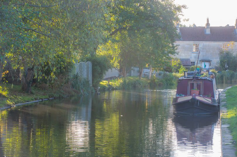 Autumnal views of the canal at Bathampton, Bath