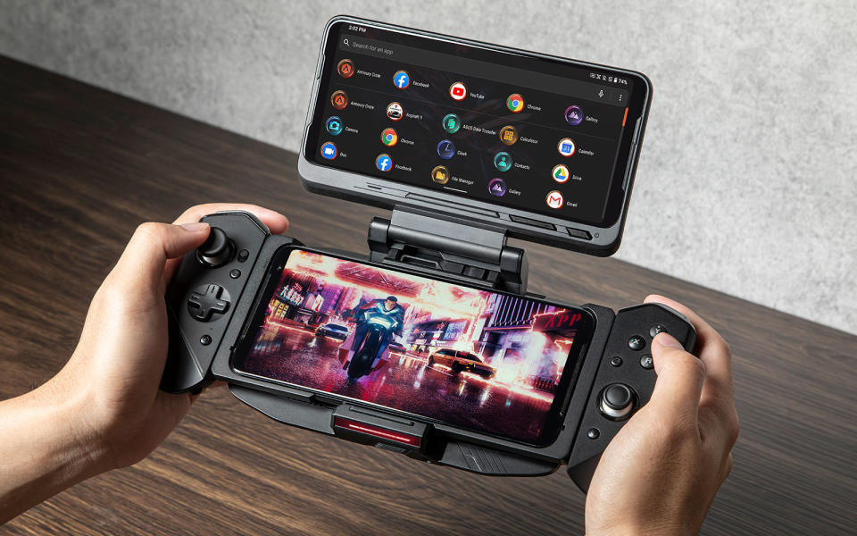 ASUS ROG Phone 3 with TwinView Dock 3 and Kunai 3 Gamepad.