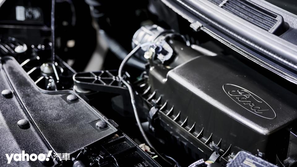 2.0升EcoBlue柴油渦輪增壓動力具備兩種輸出調校。