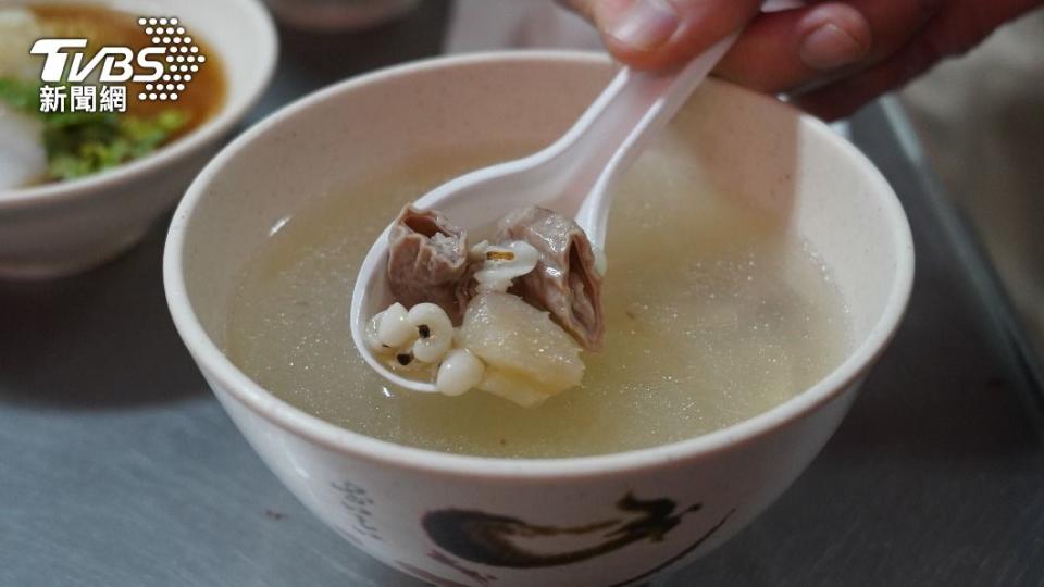 四神湯是許多人在天冷進補時的首選。（示意圖／Shutterstock達志影像）