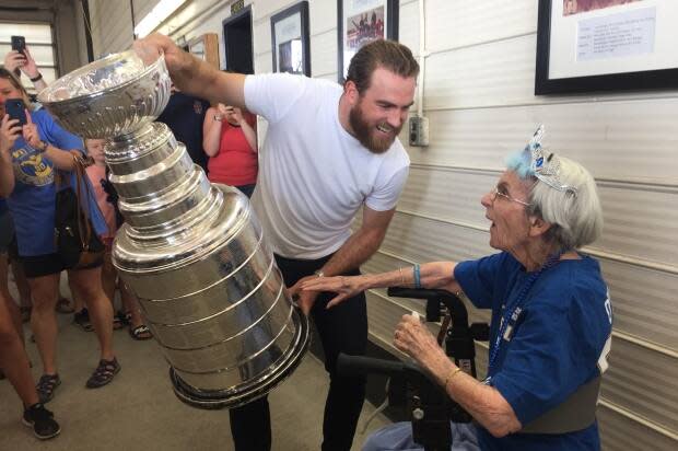 Ryan O'Reilly shares the Stanley Cup with his 99-year-old grandmother after winning the NHL championship in 2019. Ryan and his brother, Cal, were often given extra ice time by Nesbitt when they were young players, and on Wednesday, Ryan's mother Bonnie donated a kidney to Nesbitt. 
