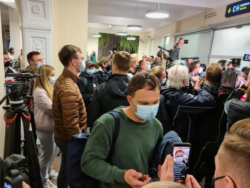 Passengers of Ryanair flight FR4978 arrive at Vilnius Airport