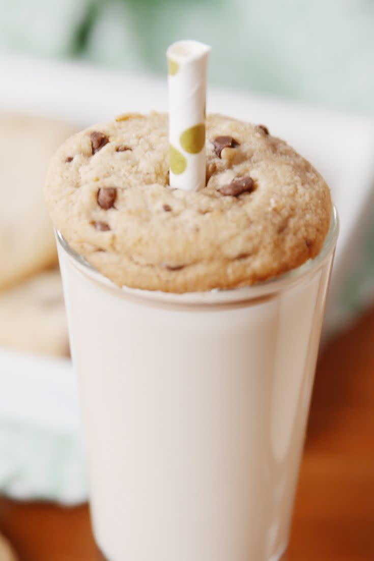 Chocolate Chip Cookie Shooters
