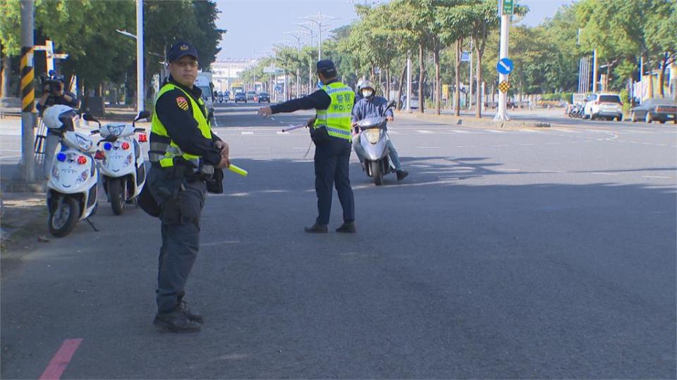 騎士指警察新制服與保全雷同 撤銷罰單成功