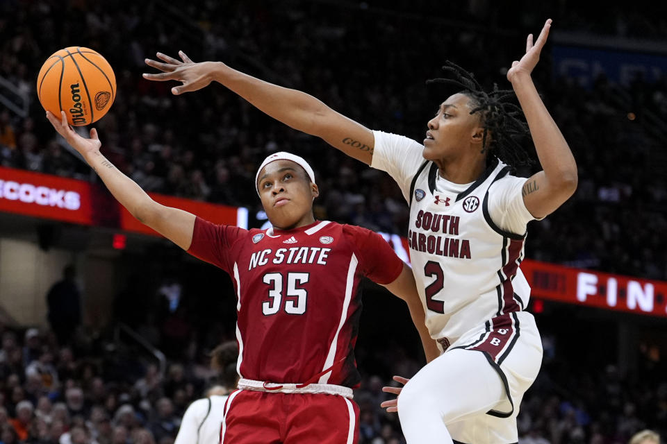 South Carolina women stay perfect, surge past N.C. State 78-59 to reach ...