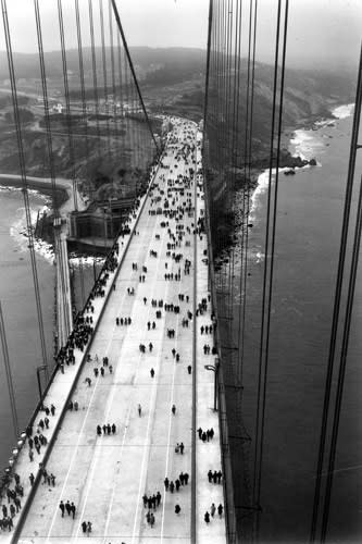 Pedestrian day from the north tower. From the holdings of the Golden Gate Bridge, Highway and Transportation District, Used with Permission, www.goldengate.org