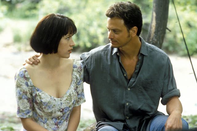 <p>Sharon M Beard/Greengrass Prod/Laurel Ent/Kobal/Shutterstock</p> Molly Ringwald and Gary Sinise in 1994's 'The Stand'