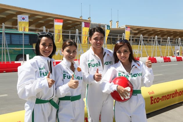 (L to R) Bianca Gonzalez from The Philippines, Lisa Surihani from Malaysia, Alex Rendell from Thailand, and Jean Danker from Singapore. (Credit: Shell)