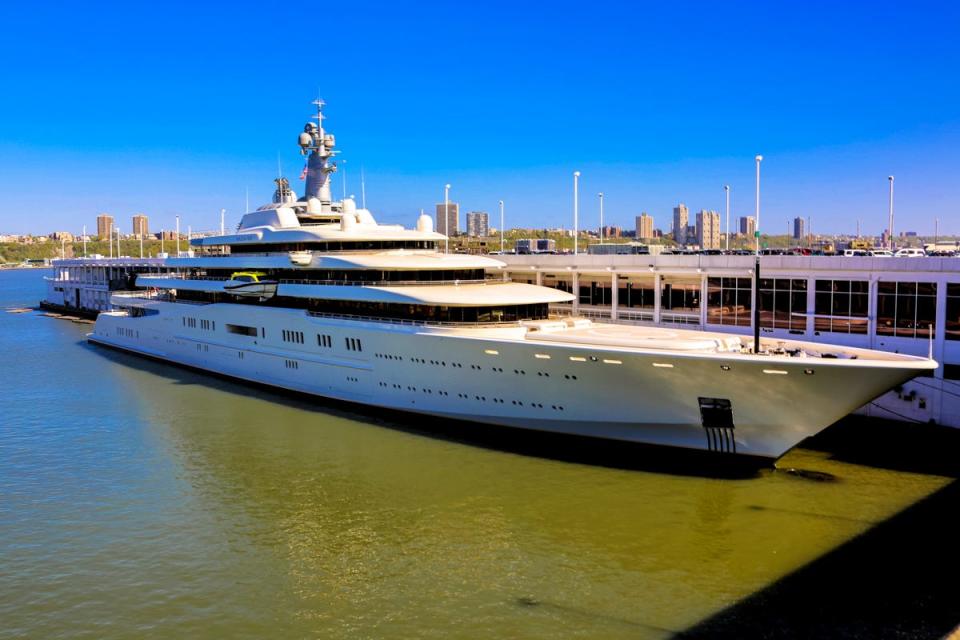 Abramovich Eclipse Pier 90 NYC 15