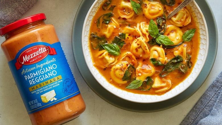 Mezzetta pasta sauce with tortellini