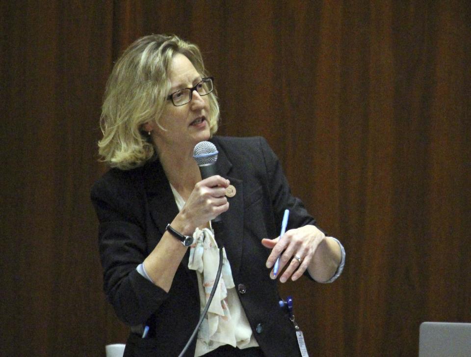 Democratic Rep. Kirsten Engel urges the Arizona House to reject Republican-sponsored legislation allowing shooting of special rat or snake shot inside city limits during discussion at the Capitol in Phoenix Tuesday, Jan. 31, 2017. The House approved the legislation on a voice vote over Democratic opposition. It awaits a formal vote. (AP Photo/Bob Christie)