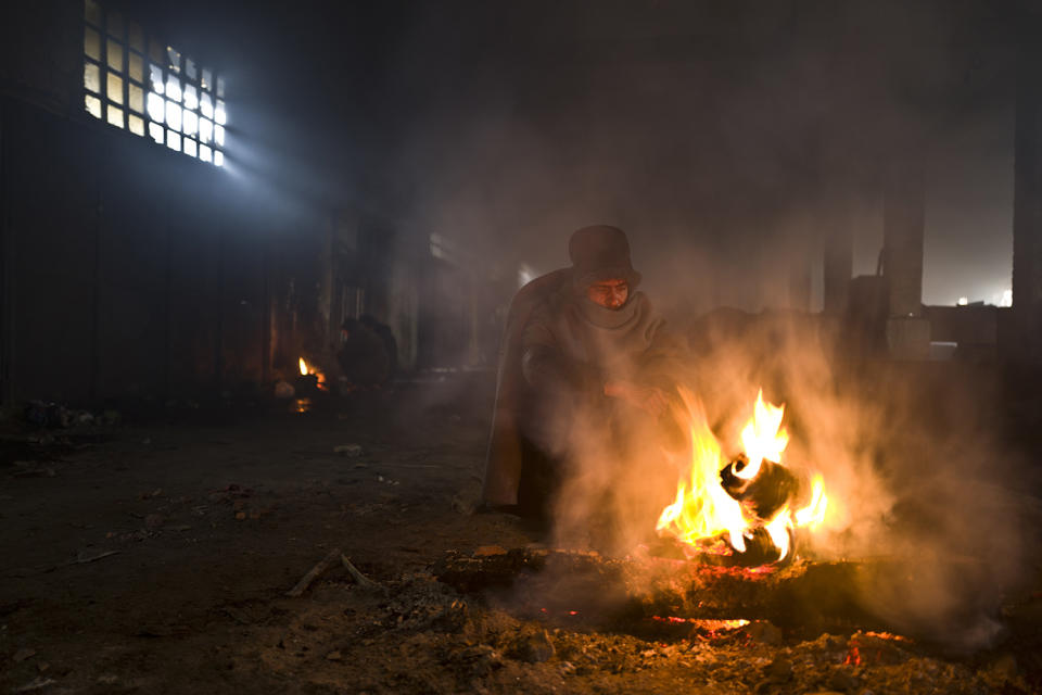 Migrants enduring freezing conditions in Serbia