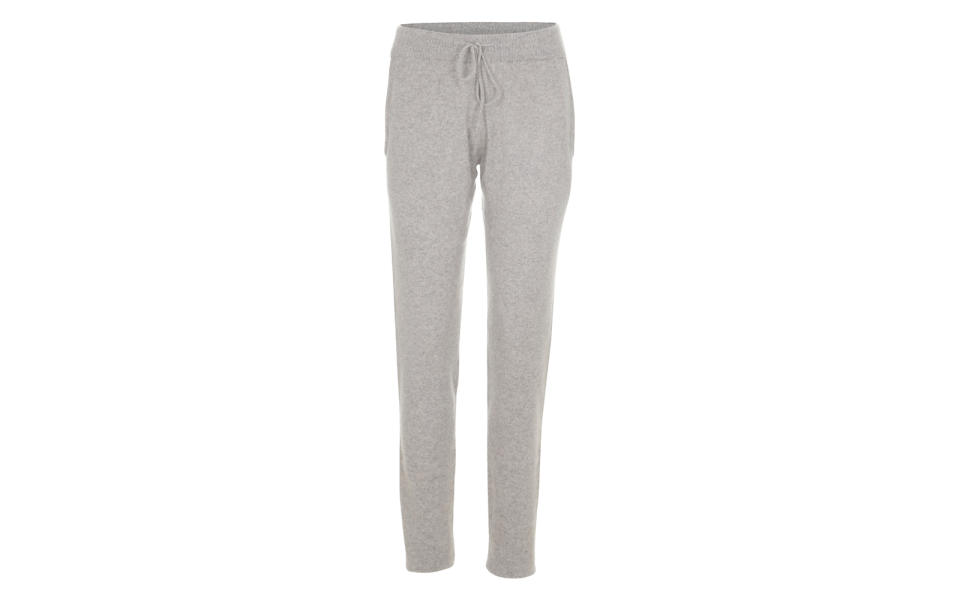These insanely soft pantsmade of 100% Mongolian cashmereare the ultimate gift to give to the stylish traveler who puts comfort first. This pair of leisure pants is chic enough to score a first class upgrade.To buy: peoplesrepublicofcashmere.com, $271.67