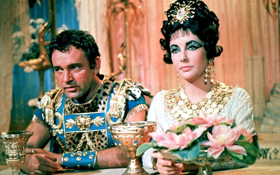 Elizabeth Taylor and Richard Burton - API/GAMMA/Gamma-Rapho via Getty Images