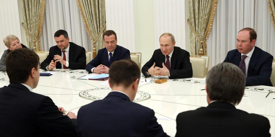 Vladimir Putin Russian cabinet