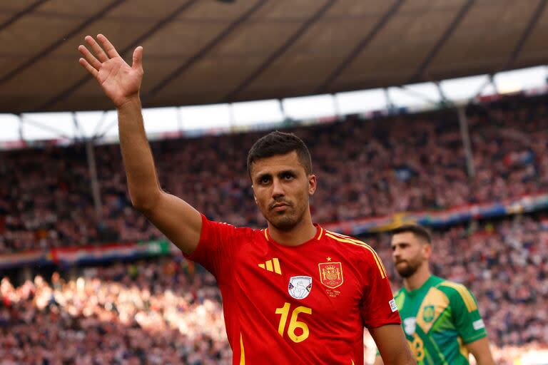 Rodri, mediocampista de Manchester City y uno de los mejores futbolistas de España, sería titular en el encuentro de este jueves ante Italia