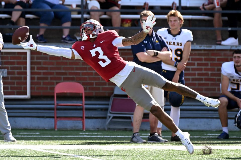 Washington State Cougars wide receiver Josh Kelly (3) against the Northern Colorado Bears in the first half at Gesa Field at Martin Stadium.
