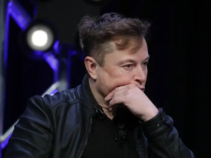 Twitter-Chef Elon Musk steht wegen seiner Twitter-Übernahme in der Kritik. - Copyright: Yasin Ozturk/Anadolu Agency via Getty Images