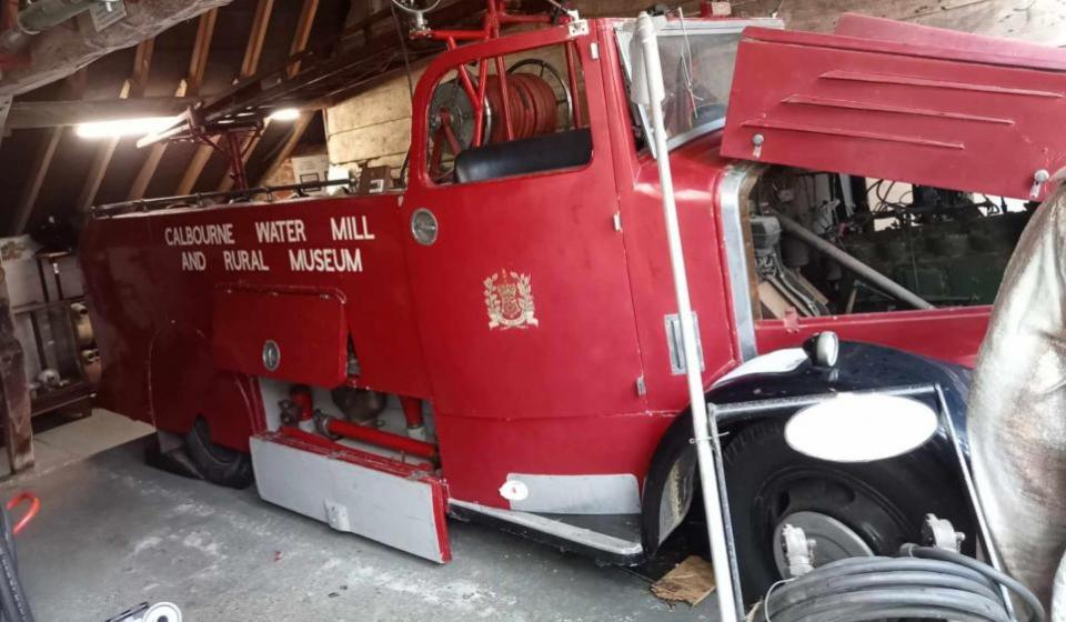 Isle of Wight County Press: Dennis Fire Engine, which has sold for £6,800