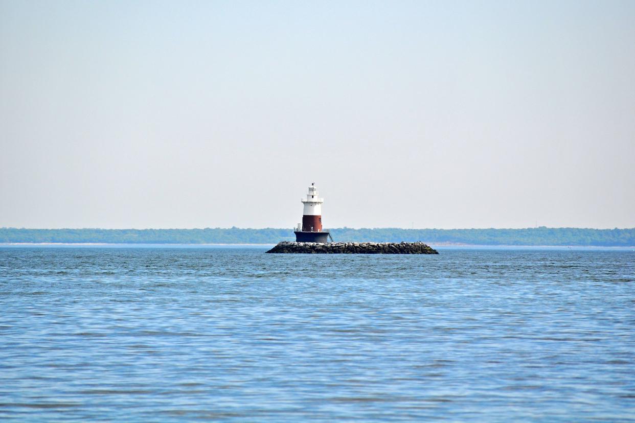 Greens Ledge Lighthouse, Connecticut