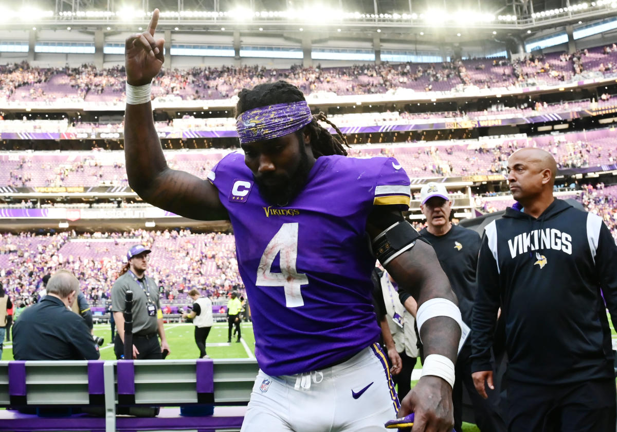 Vikings rookie running back Ty Chandler puts on a show in preseason debut –  Twin Cities