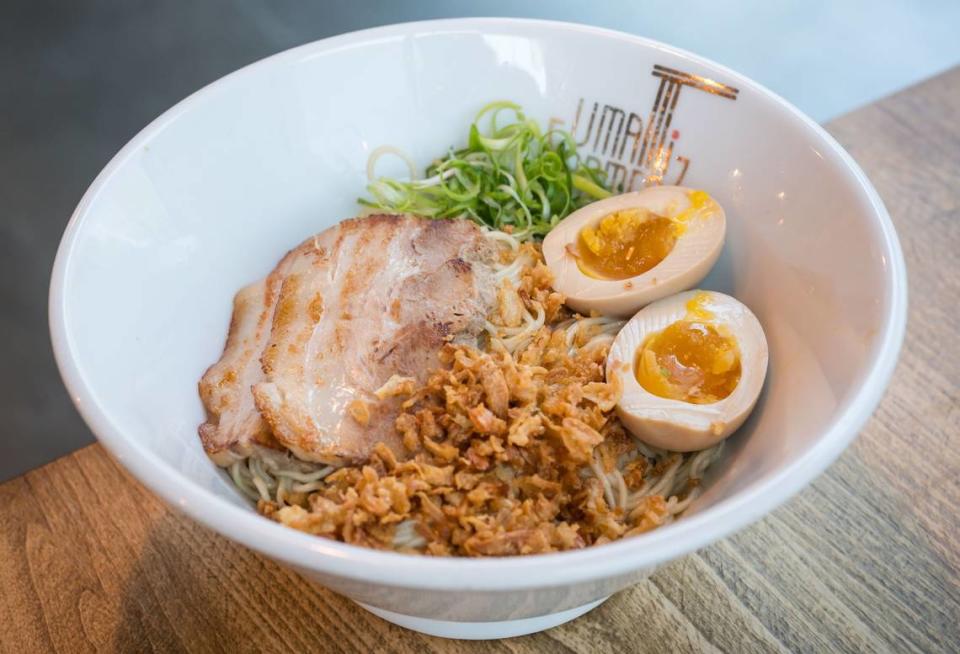 The Maui Garlic Noodles dish is one of the offerings at ramen house Umami Ramen in Folsom. The restaurant was one of Yelp’s 100 Top Ramen Spots in California, ranking No. 9 on the list. Xavier Mascareñas/xmascarenas@sacbee.com