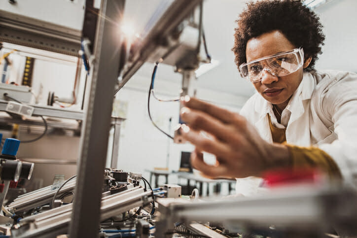 SmartAsset 2022 Edition: Fastest-Growing STEM Jobs in the U.S.