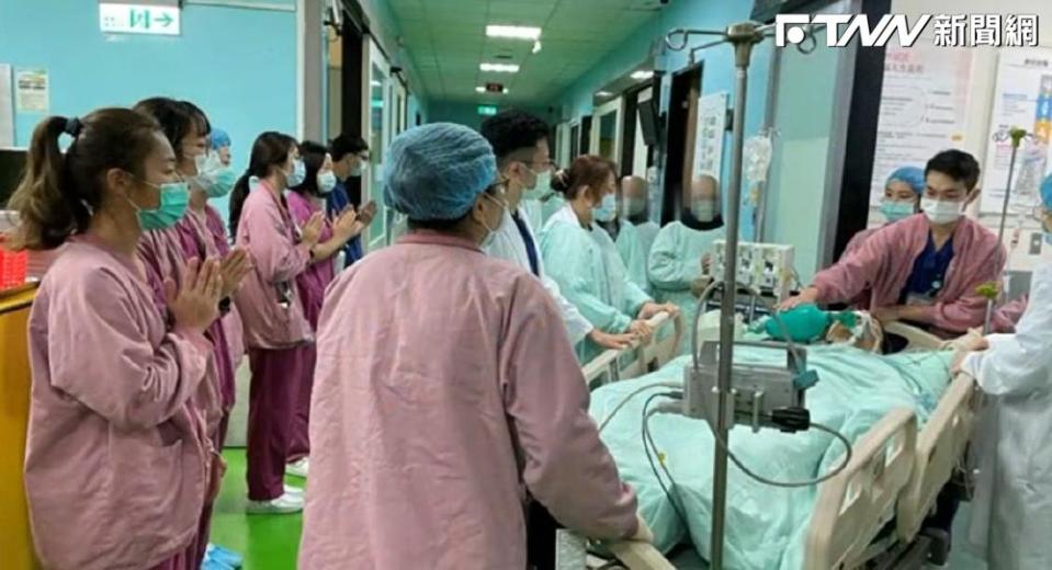 政治大學王韋翔突然昏倒，送醫急救仍沒有醒過來，家屬決定將他的器官捐贈，幫助更多人。（圖／翻攝臉書）