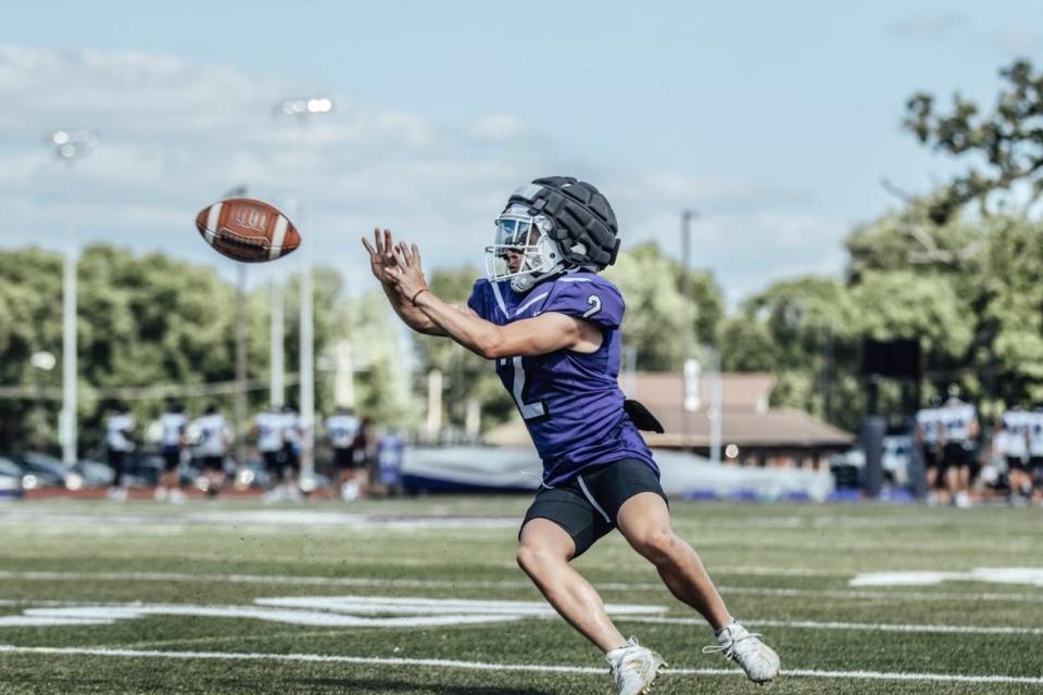 Daniel Abesames-Hammer works out for the Cornell College Rams.