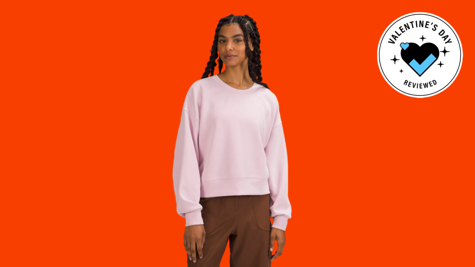 Valentine’s Day Gifts for her: lululemon Softstream Perfectly Oversized Cropped Crew