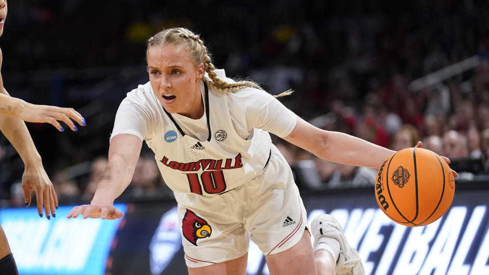 Louisville guard Hailey Van Lith speaks her mind and leads her team on the court. (AP Photo/Jeff Roberson)