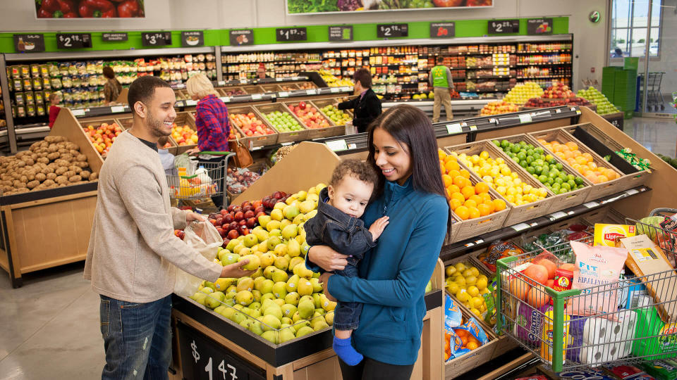 Shop Early in the Morning for Grocery Deals