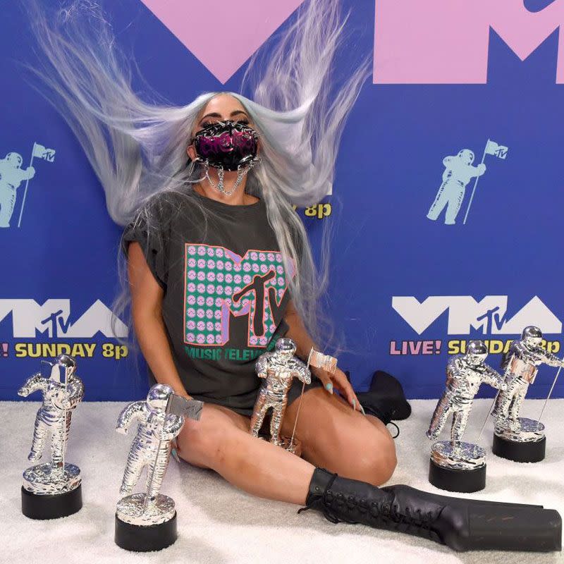 9) Lady Gaga's VMAs outfits