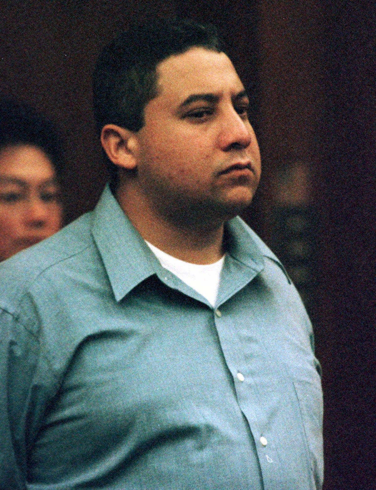  Albert Ian Schweitzer, accused of 1991 sexual assault, kidnapping, and murder of Dana Ireland, appears in a Hilo, Hawaii court on Monday, (2000 AP)