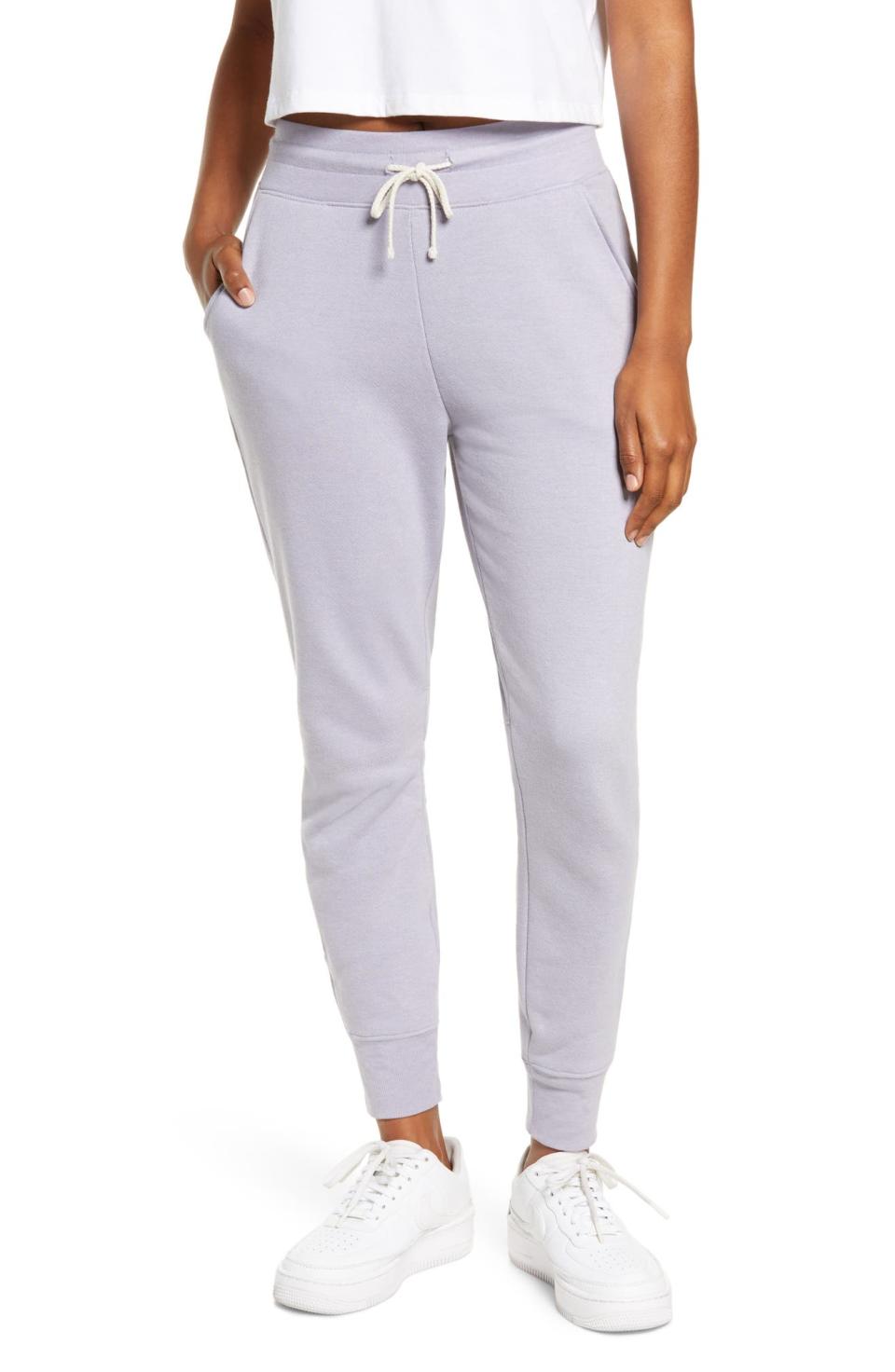 Zella Cali Fleece Joggers. Image via Nordstrom.