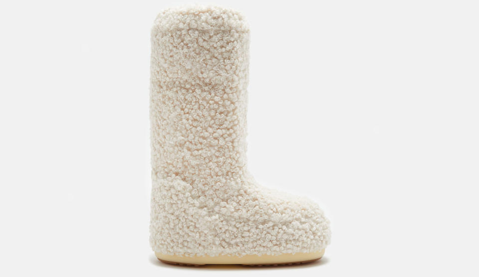 Moon Boot, shoes, footwear, shoe trends, footwear trends, shearling footwear, shearling shoes, shearling loafers, shearling boots, shearling clogs, shearling slippers, shearling mules, shearling heels, shearling sneakers, shearling sandals, loafers, boots, clogs, slippers, mules, heels, sneakers, sandals, 2024 trends