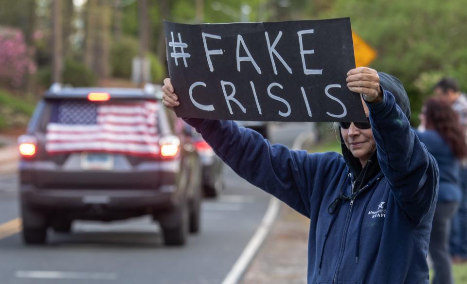 Coronavirus denialism is still plaguing the U.S. (Photo: John Moore via Getty Images)