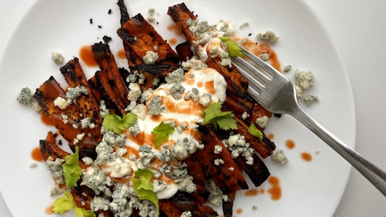 cooked carrots with toppings