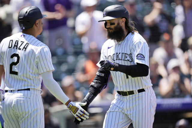 Story hits 2-run HR to lead Rockies in 3-1 win over Giants