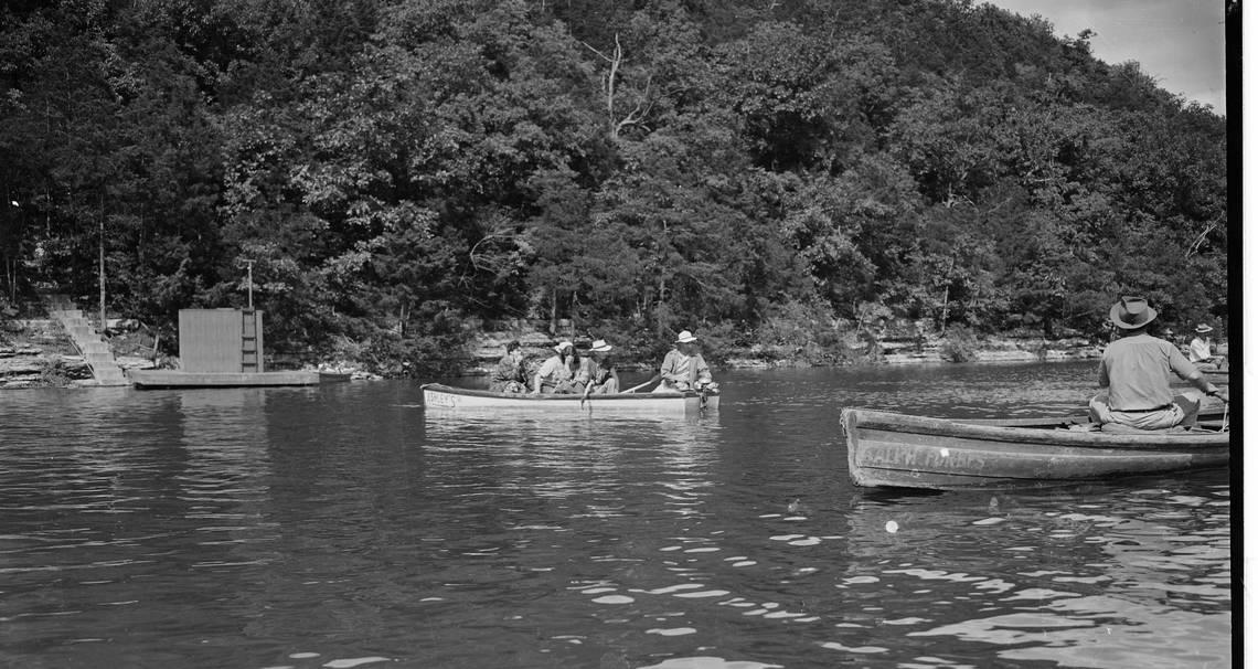 Boaters went for rides on Lake Herrington in 1943. During the 1930s and ’40s, the lake was a popular young people’s hangout, and Kennedy Bridge was its hub.