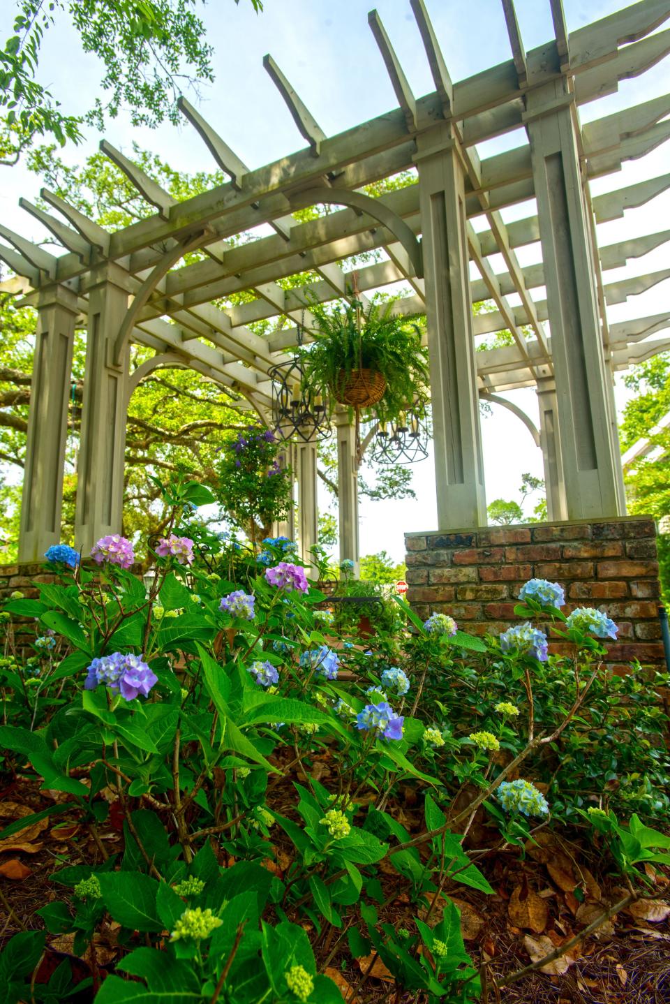 The Pensacola Federation of Garden Club’s is bringing back its Secret Gardens of the Emerald Coast on May 20-21 after a hiatus in 2022.