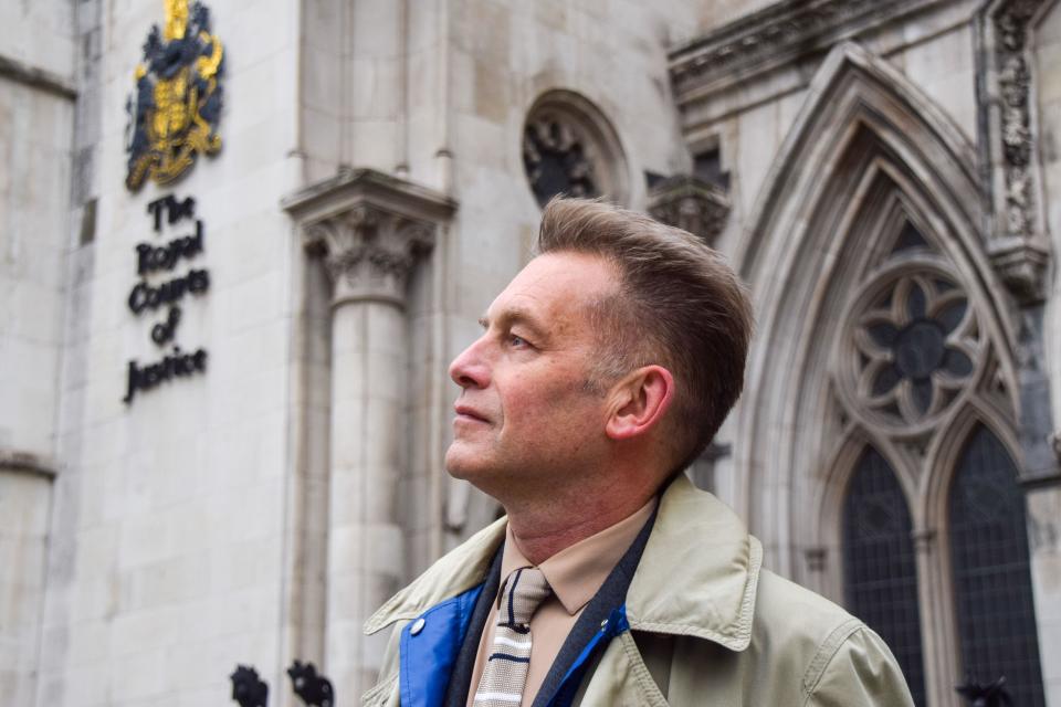 Naturalist and TV presenter CHRIS PACKHAM arrives at High Court for the libel trial against the editor and two contributors of Country Squire Magazine. (Credit Image: © Vuk Valcic/ZUMA Press Wire) EDITORIAL USAGE ONLY! Not for Commercial USAGE! Credit: ZUMA Press, Inc./Alamy Live News