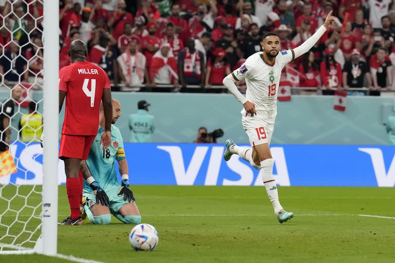 El marroquí Youssef En-Nesyri convierte el segundo gol contra Canadá