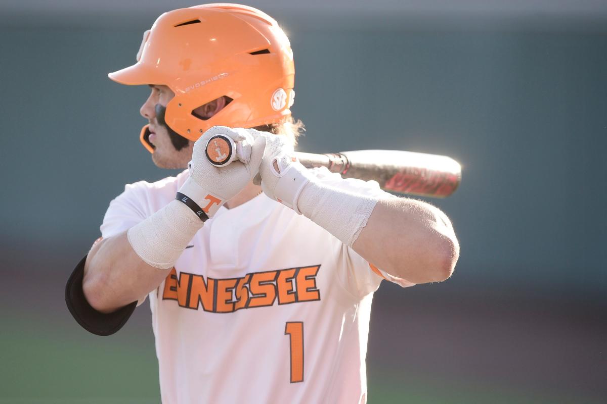 Drew Gilbert leads Tennessee to victory with two home runs