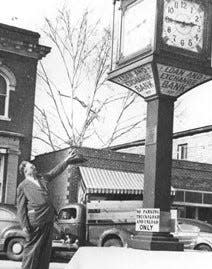 Hampton banker R.O. Bowden in front of the Loan and Exchange Bank, one of the only banks in Hampton County that survived the Great Depression. The founders of Palmetto State Bank, the Laffitte family, purchased the Loan and Exchange Bank in 1955.